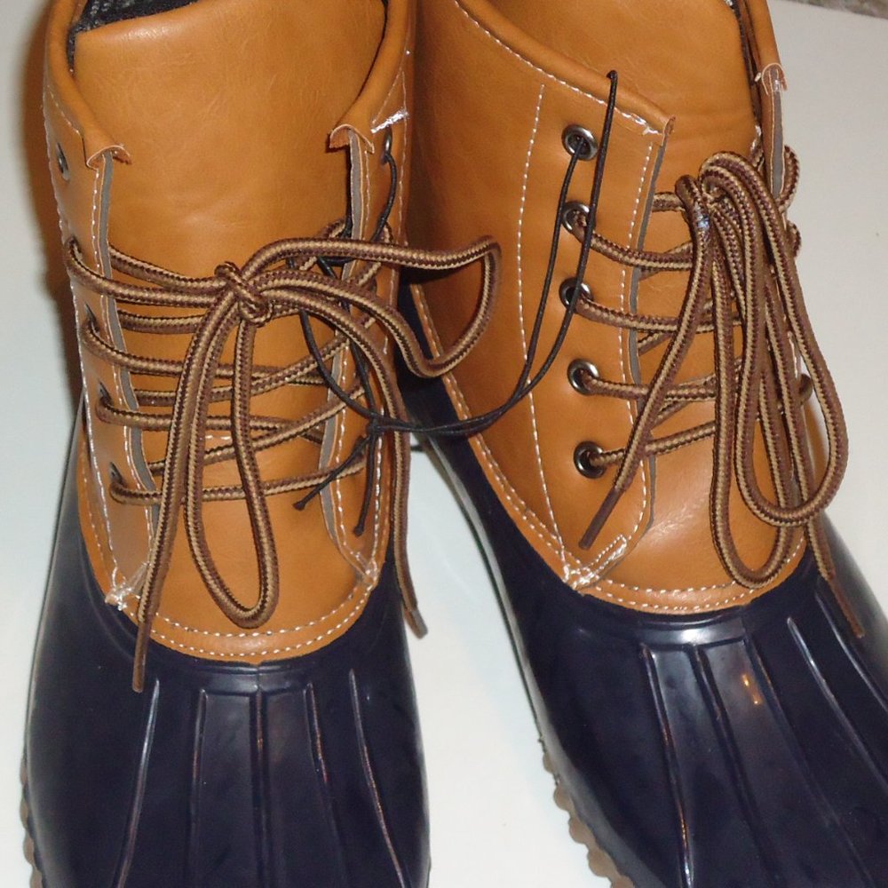 Duck Boots Size 11 NEW